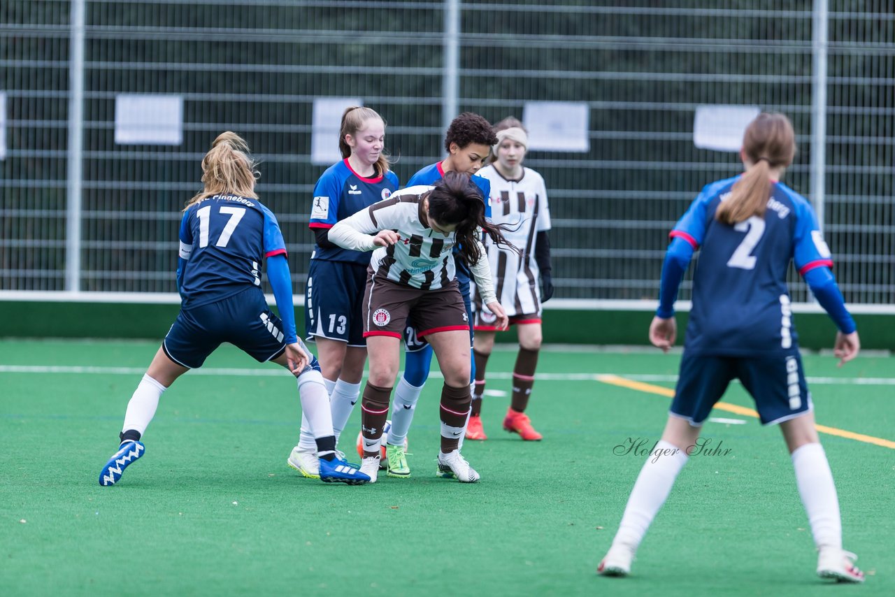 Bild 174 - wBJ VfL Pinneberg - St. Pauli : Ergebnis: 7:0 (Abbruch)